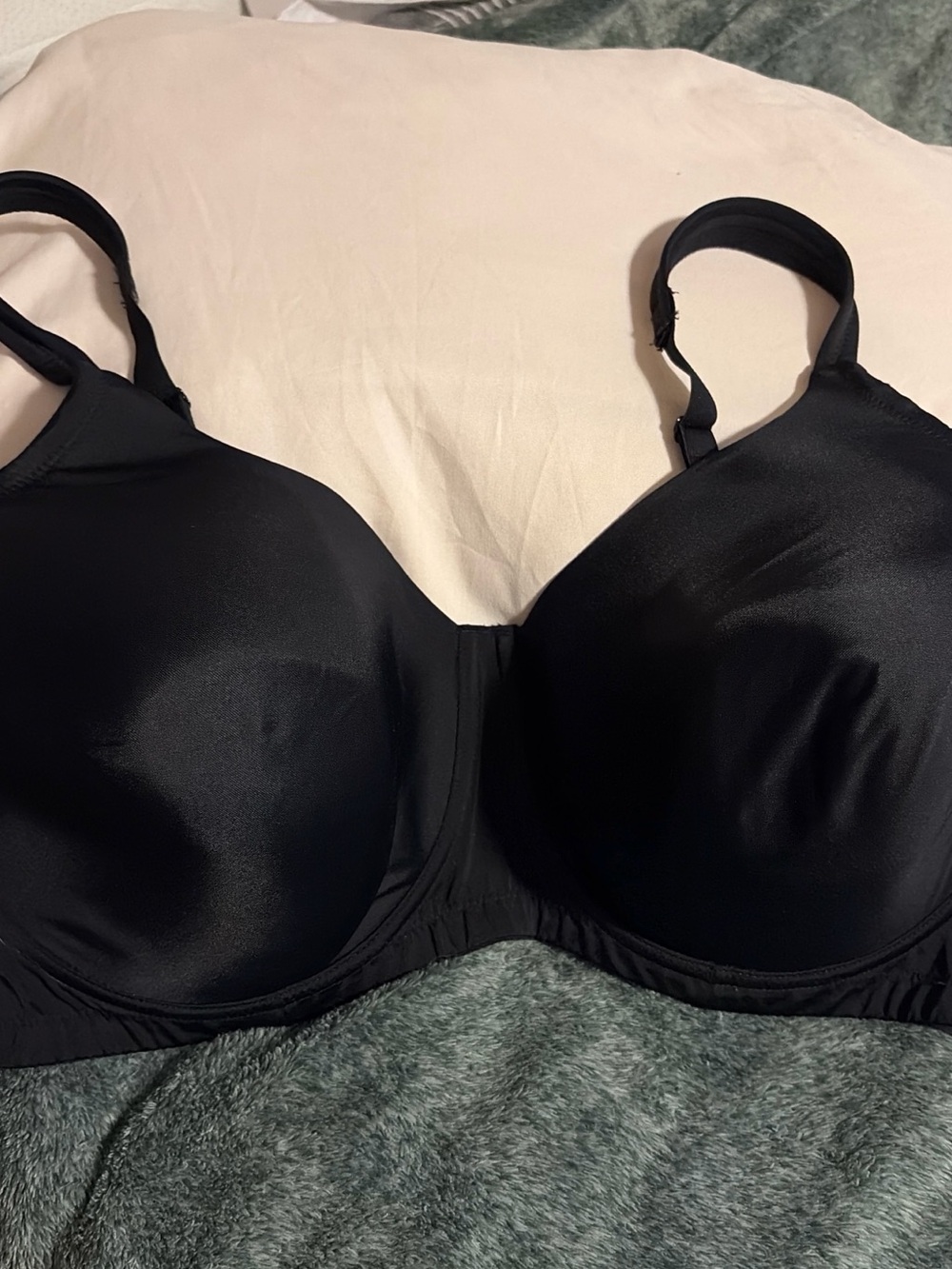 Black Seamless Underwire T-Shirt Bra - Women Intimates
